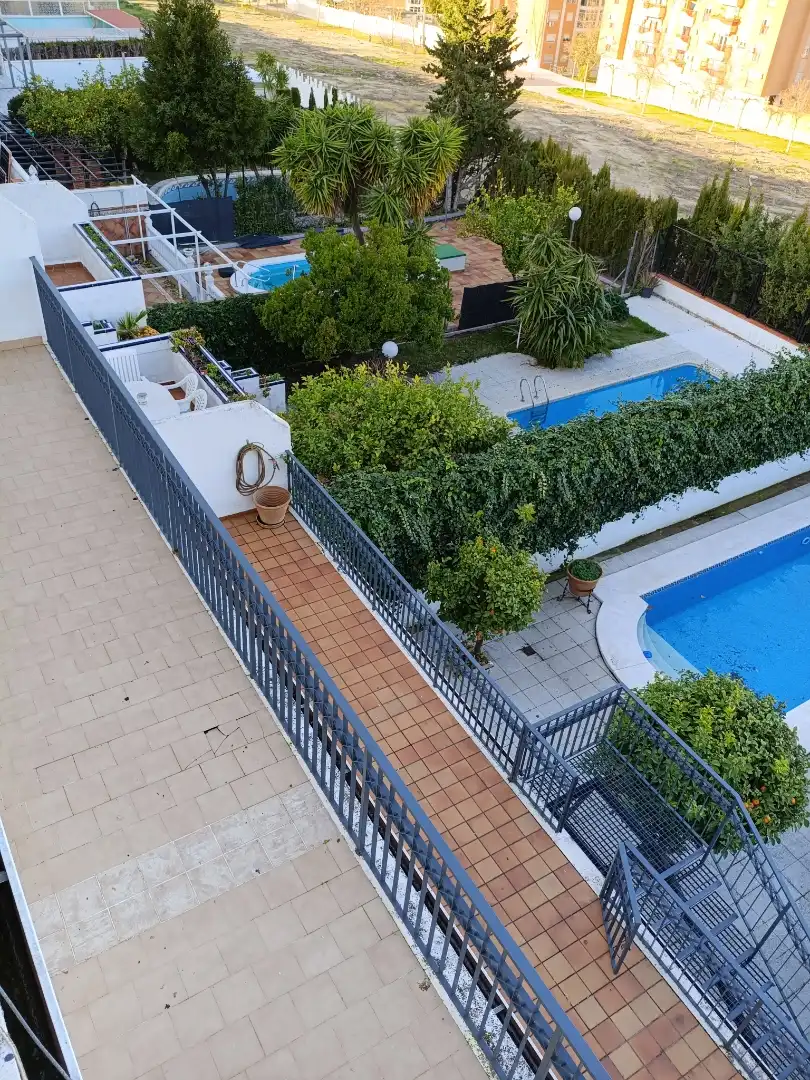 Casa adosada en venda a Calle Olivo, 113, Valdeastillas - Fuentezuelas Piscina de Casa adosada en venda en Jaén amb Aire condicionat, Calefacció i Jardí privat