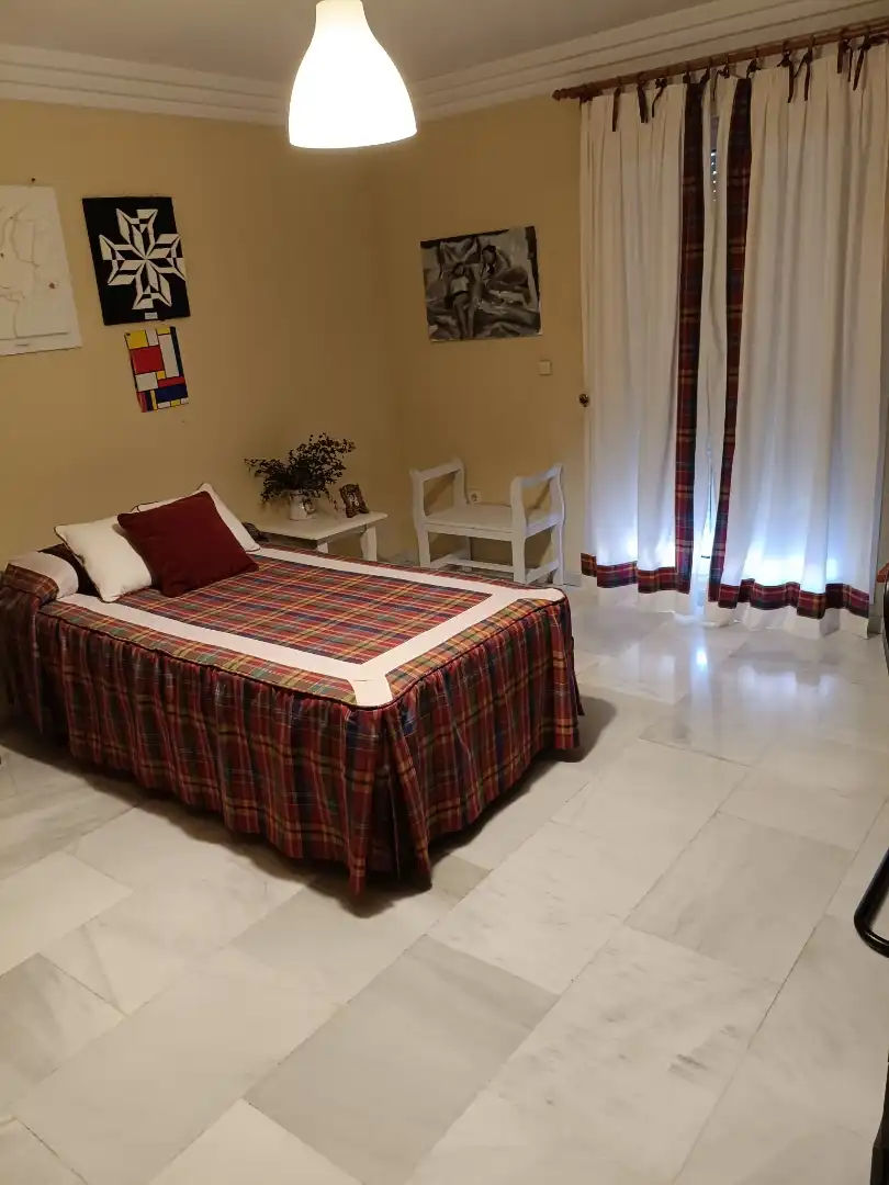 Casa adosada en venda a Calle Olivo, 113, Valdeastillas - Fuentezuelas Dormitori de Casa adosada en venda en Jaén amb Aire condicionat, Calefacció i Jardí privat