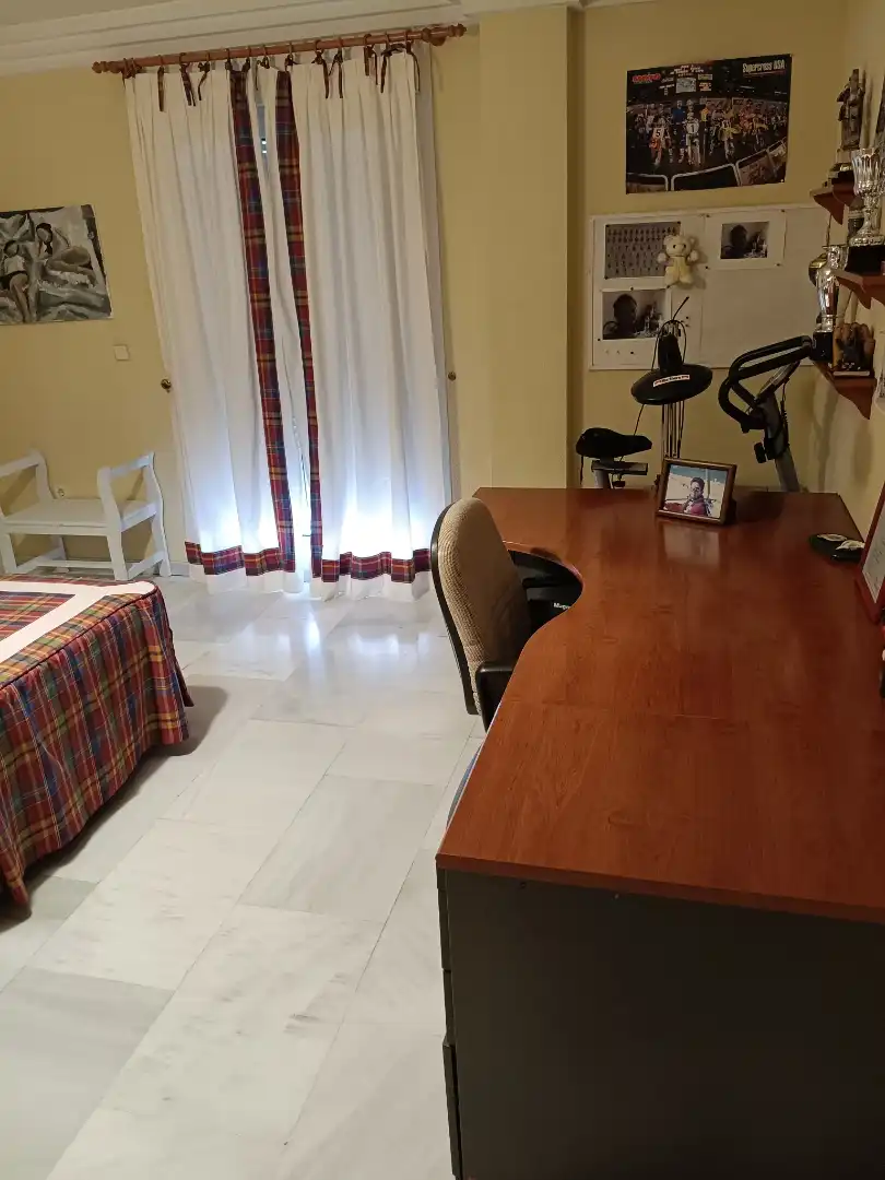 Casa adosada en venda a Calle Olivo, 113, Valdeastillas - Fuentezuelas Menjador de Casa adosada en venda en Jaén amb Aire condicionat, Calefacció i Jardí privat