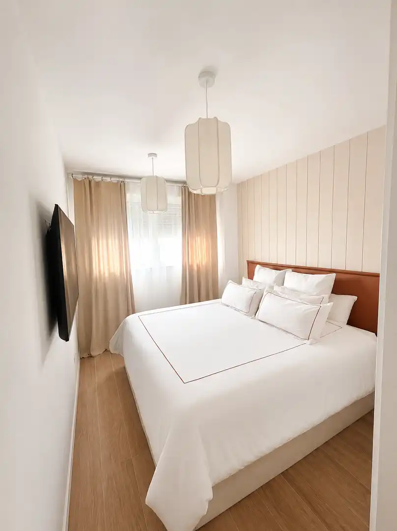 Piso en venta en Calle Cerro del Campo, 32, El Cañaveral Habitación de Piso en venta en Madrid con Aire acondicionado, Calefacción y Jardín privado