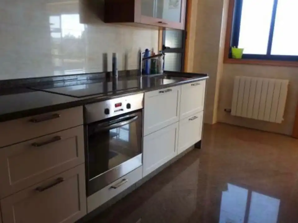 Flat for sale in Avenida Rosalía Castro, 17, Ponteareas Kitchen of Flat for sale in Ponteareas with Air Conditioner, Heating and Private garden