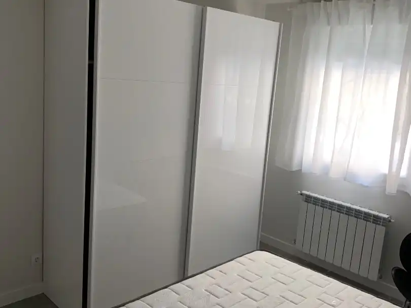 Habitación de Piso de alquiler en Santander con Calefacción, Parquet y Amueblado