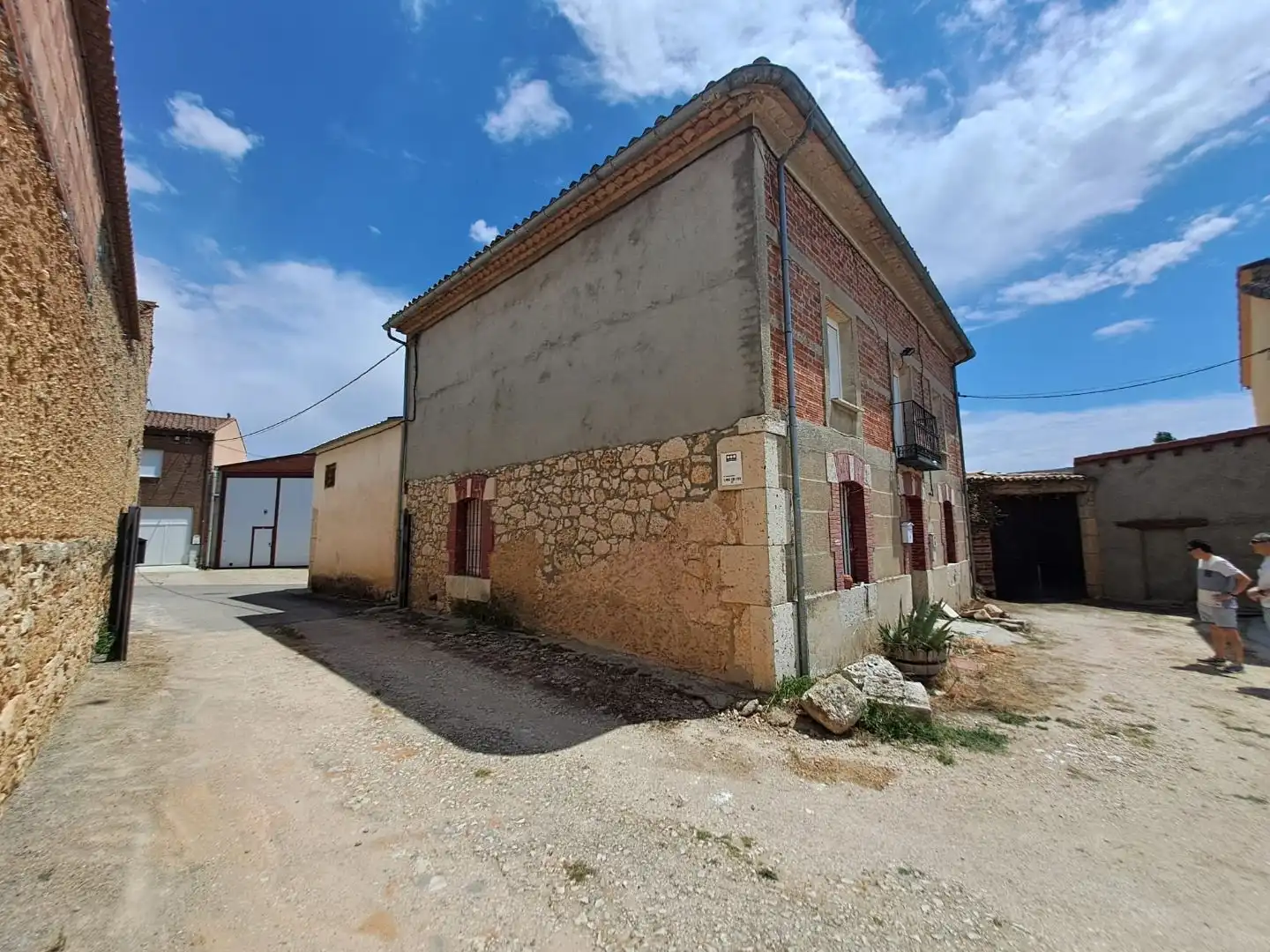 Houses for sale in Calle Isilla, 6, Tórtoles de Esgueva Exterior view of Houses for sale in Tórtoles de Esgueva with Private garden and Balcony