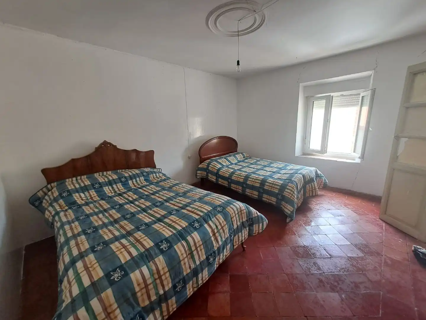 Houses for sale in Calle Isilla, 6, Tórtoles de Esgueva Bedroom of Houses for sale in Tórtoles de Esgueva with Private garden and Balcony