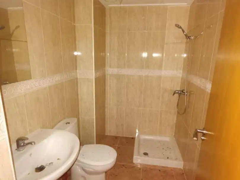 Flat for sale in Calle Naranja, 2, Orihuela Bathroom of Flat for sale in Orihuela with Air Conditioner, Terrace and Swimming Pool