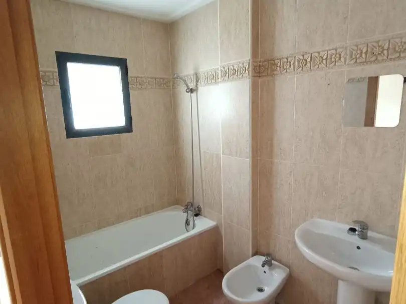 Flat for sale in Calle Naranja, 2, Orihuela Bathroom of Flat for sale in Orihuela with Air Conditioner, Terrace and Swimming Pool
