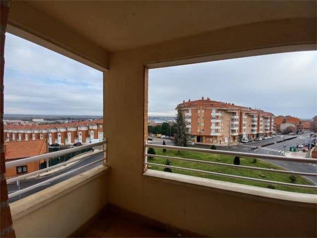 Piso en Alquiler en Benavente