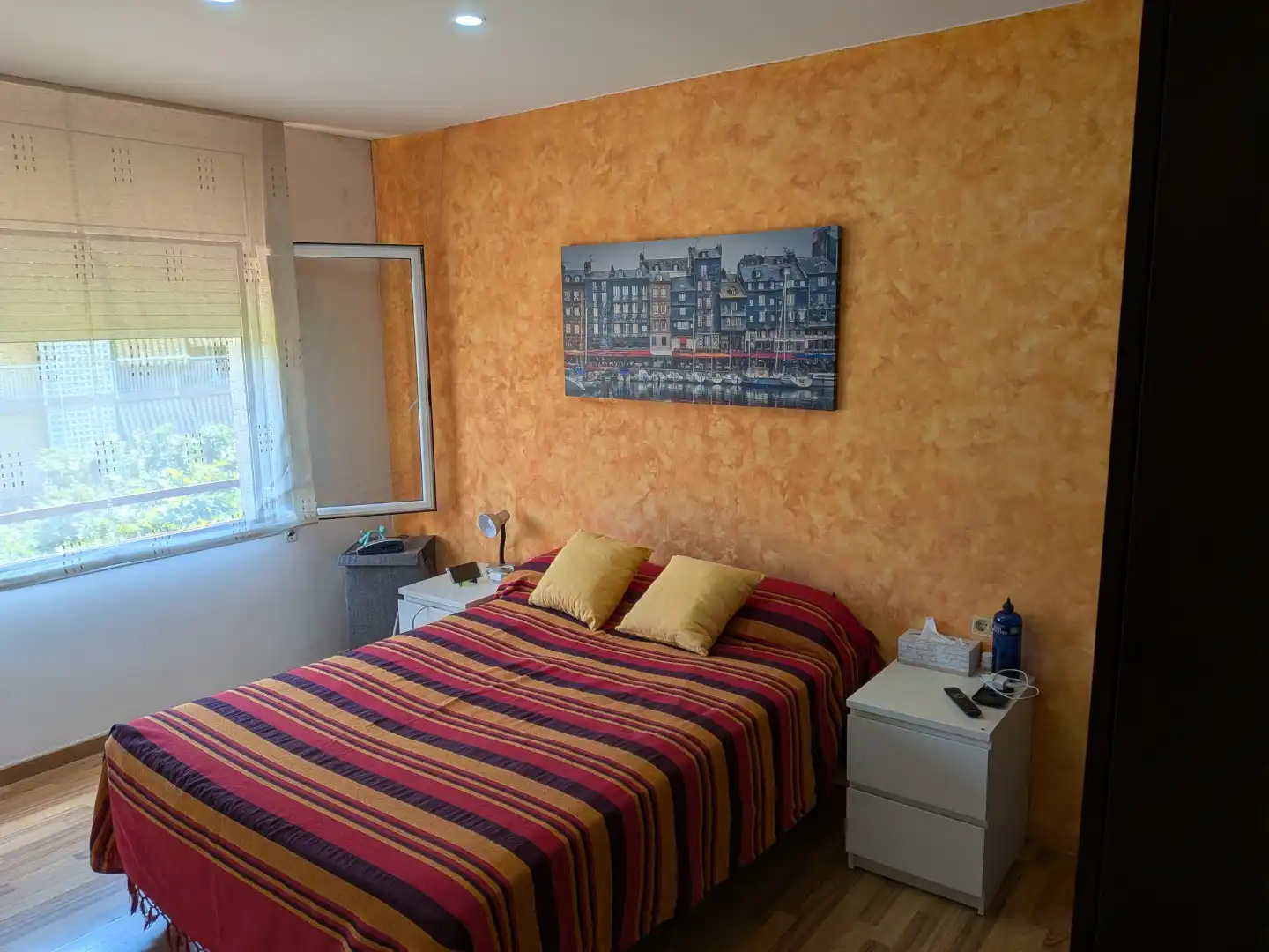 Habitación de Piso en venta en Sabadell con Parquet, Amueblado y Horno