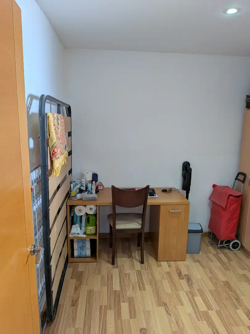 Habitación de Piso en venta en Sabadell con Parquet, Amueblado y Horno
