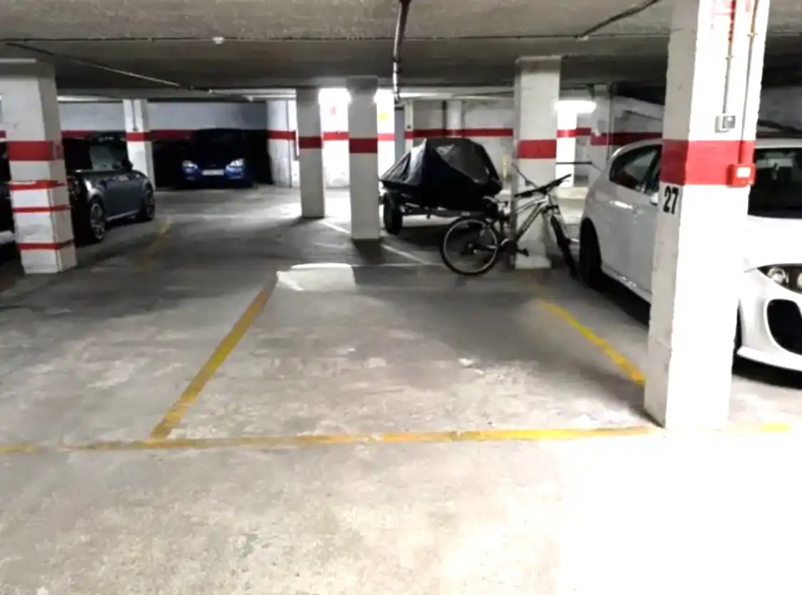 Parking of Garage for rent in Dénia