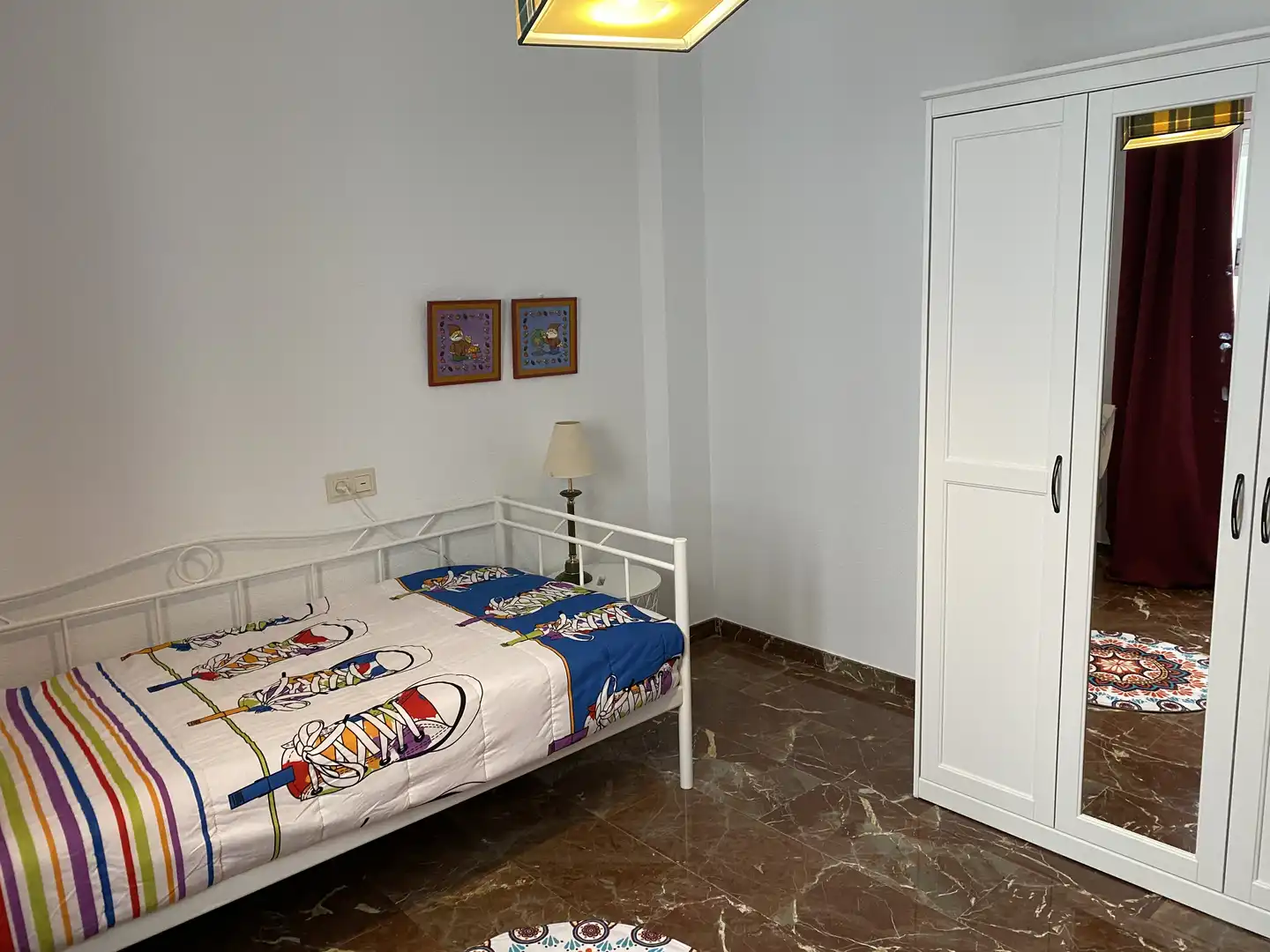 Habitación de Piso de alquiler en Jaén con Aire acondicionado, Calefacción y Amueblado