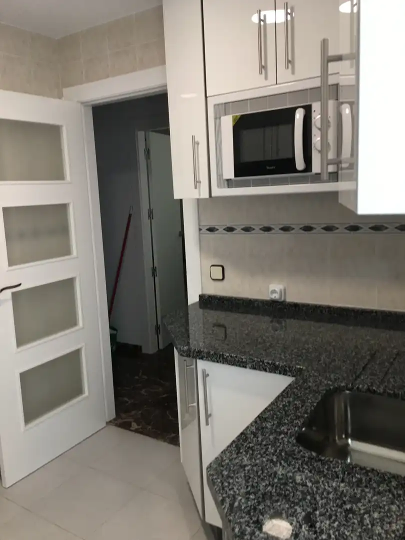 Cocina de Piso de alquiler en Jaén con Aire acondicionado, Calefacción y Amueblado