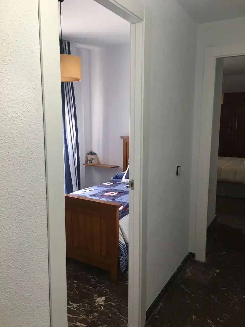 Habitación de Piso de alquiler en Jaén con Aire acondicionado, Calefacción y Amueblado