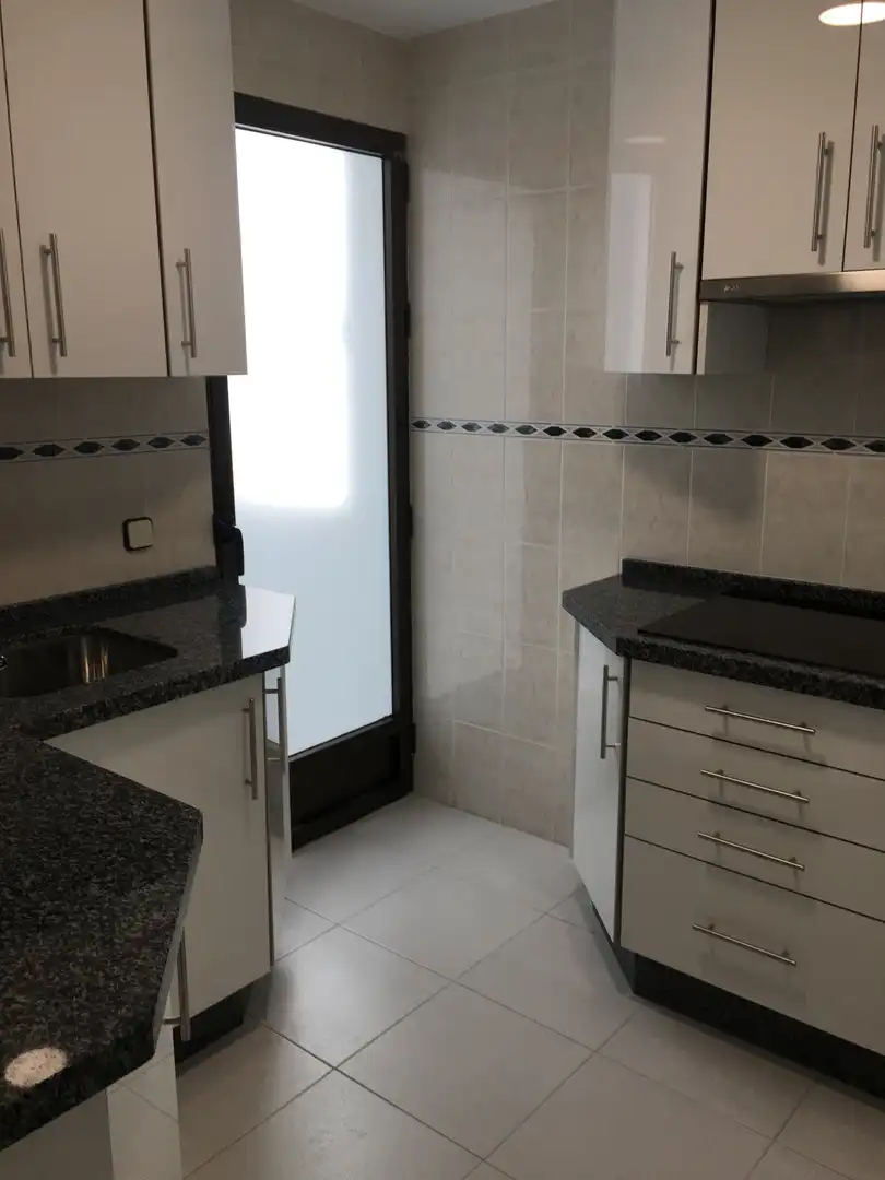 Baño de Piso de alquiler en Jaén con Aire acondicionado, Calefacción y Amueblado
