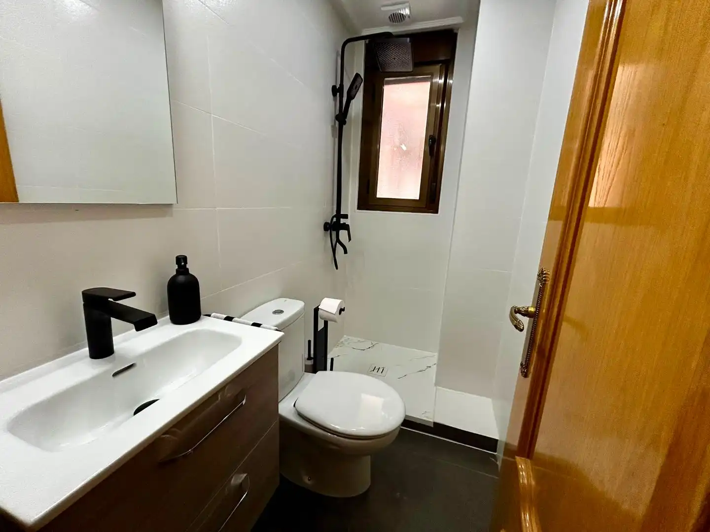 Flat for sale in Calle Capitán Antonio de Oro, 20, Casco Antiguo Sur Bathroom of Flat for sale in Ciempozuelos with Air Conditioner and Terrace