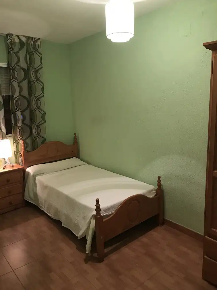 Room in Plaza Acuario, 3, Nuevo Parque - Los Rosales - Tráfico Pesado Room in Plaza Acuario, 3, Nuevo Parque - Los Rosales - Tráfico Pesado