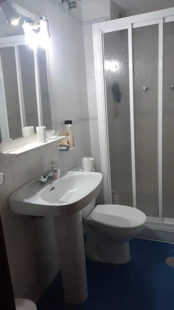 Room in Plaza Acuario, 3, Nuevo Parque - Los Rosales - Tráfico Pesado Room in Plaza Acuario, 3, Nuevo Parque - Los Rosales - Tráfico Pesado