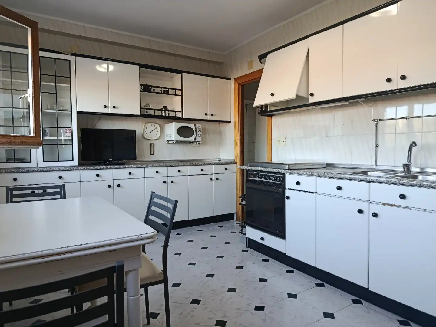 Piso en venta en Calle Acosta, 19, Burgo de Osma - Ciudad de Osma Cocina de Piso en venta en Burgo de Osma - Ciudad de Osma con Aire acondicionado, Calefacción y Parquet