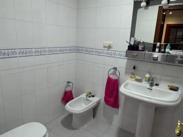 Flat for sale in Estrada de Santa Marta, 4, Baiona Bathroom of Flat for sale in Baiona with Parquet flooring, Terrace and Storage room
