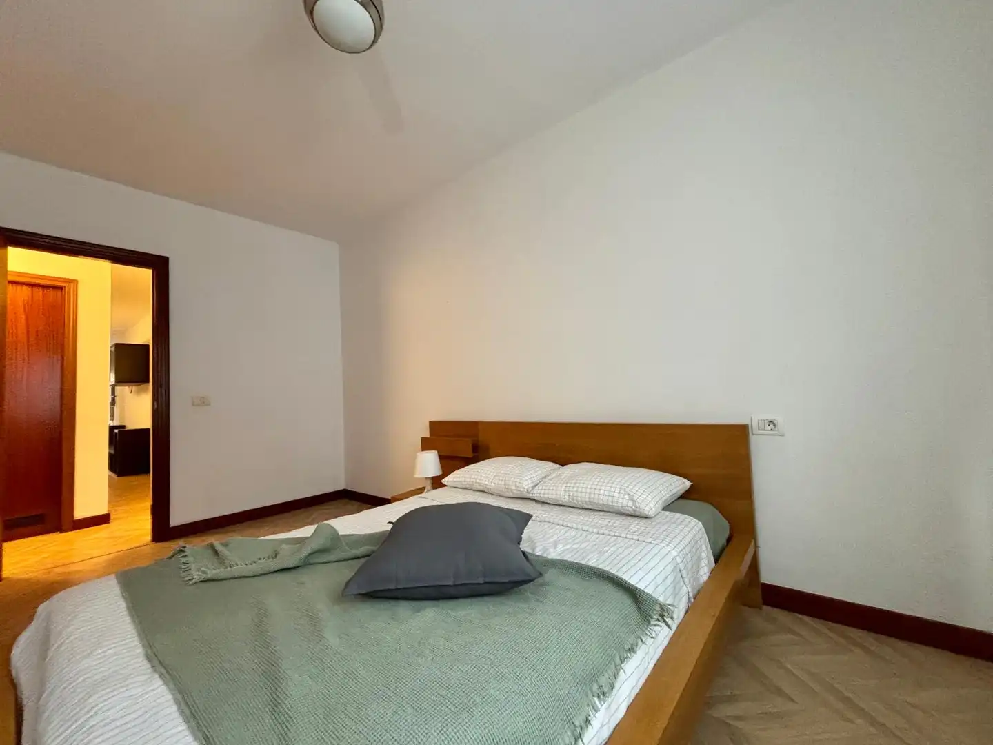 Piso en venta en Calle Segunda la Monja, 6, Barranco Grande Habitación de Piso en venta en Santa Cruz de Tenerife con Parquet, Trastero y Amueblado
