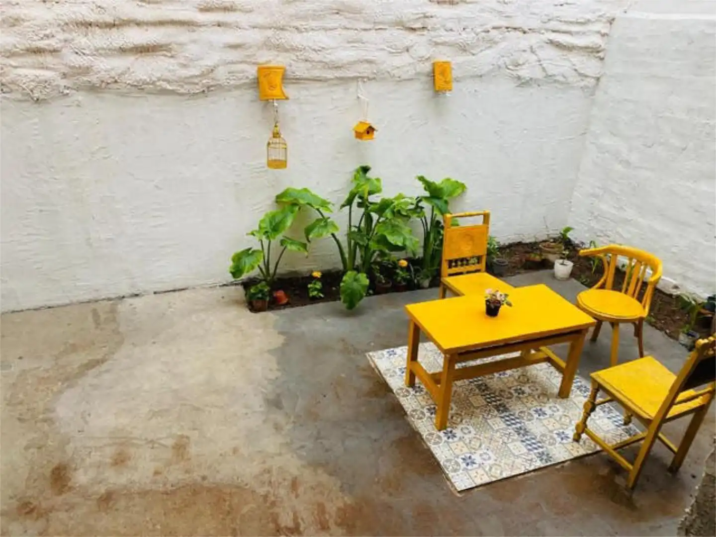 Terrassa de Casa o xalet en venda en Alesón amb Jardí privat