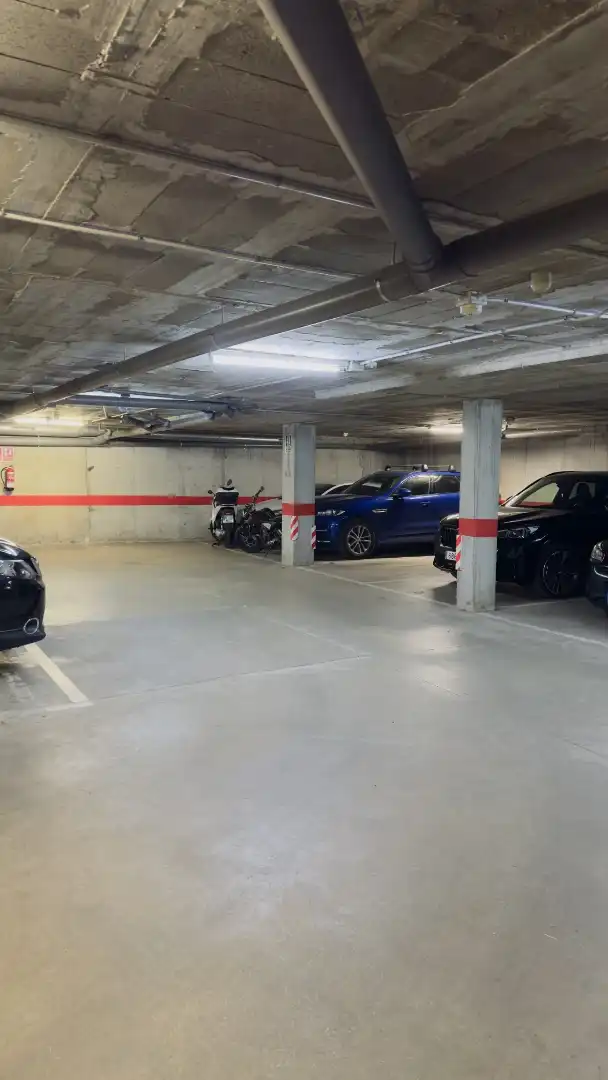 Parking of Garage for sale in Salt