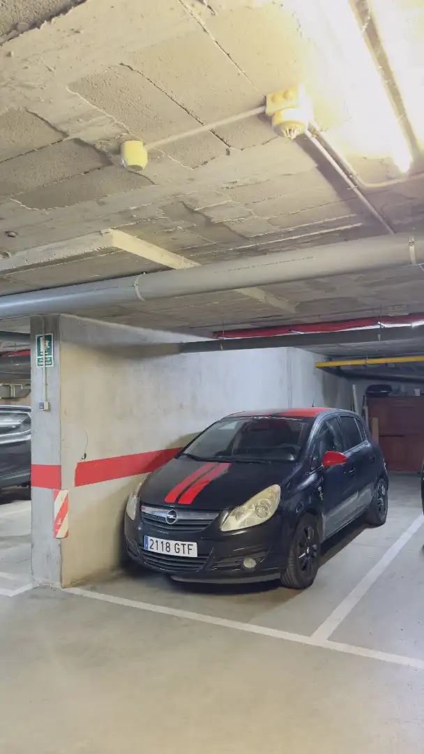 Parking of Garage for sale in Salt