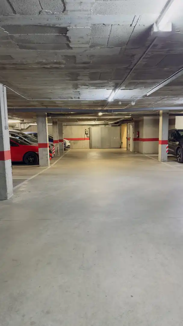 Parking of Garage for sale in Salt