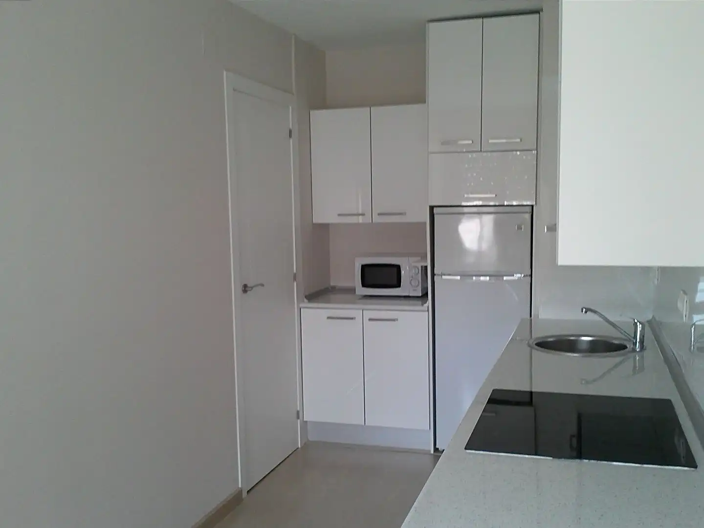 Wohnung zur Miete in Carrer del Cardenal Vidal I Barraquer, 2, Nou Eixample Nord Küche von Wohnung zur Miete in Tarragona Capital mit Klimaanlage, Schwimmbad und Balkon