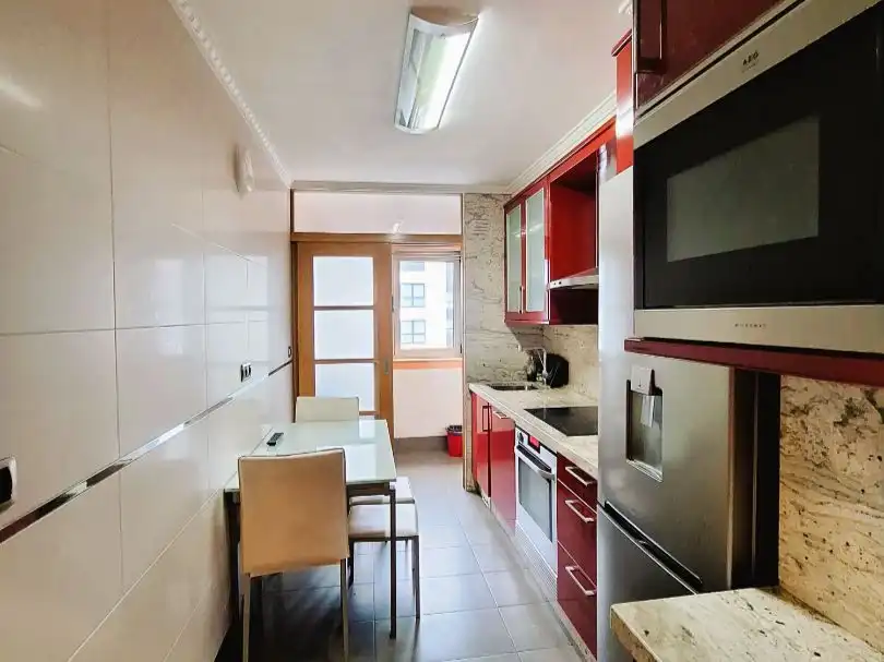 Flat for rent in Avenida de Monelos, 147, Eirís Kitchen of Flat for rent in A Coruña Capital with Heating, Storage room and Furnished
