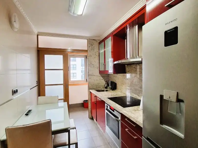 Flat for rent in Avenida de Monelos, 147, Eirís Kitchen of Flat for rent in A Coruña Capital with Heating, Storage room and Furnished