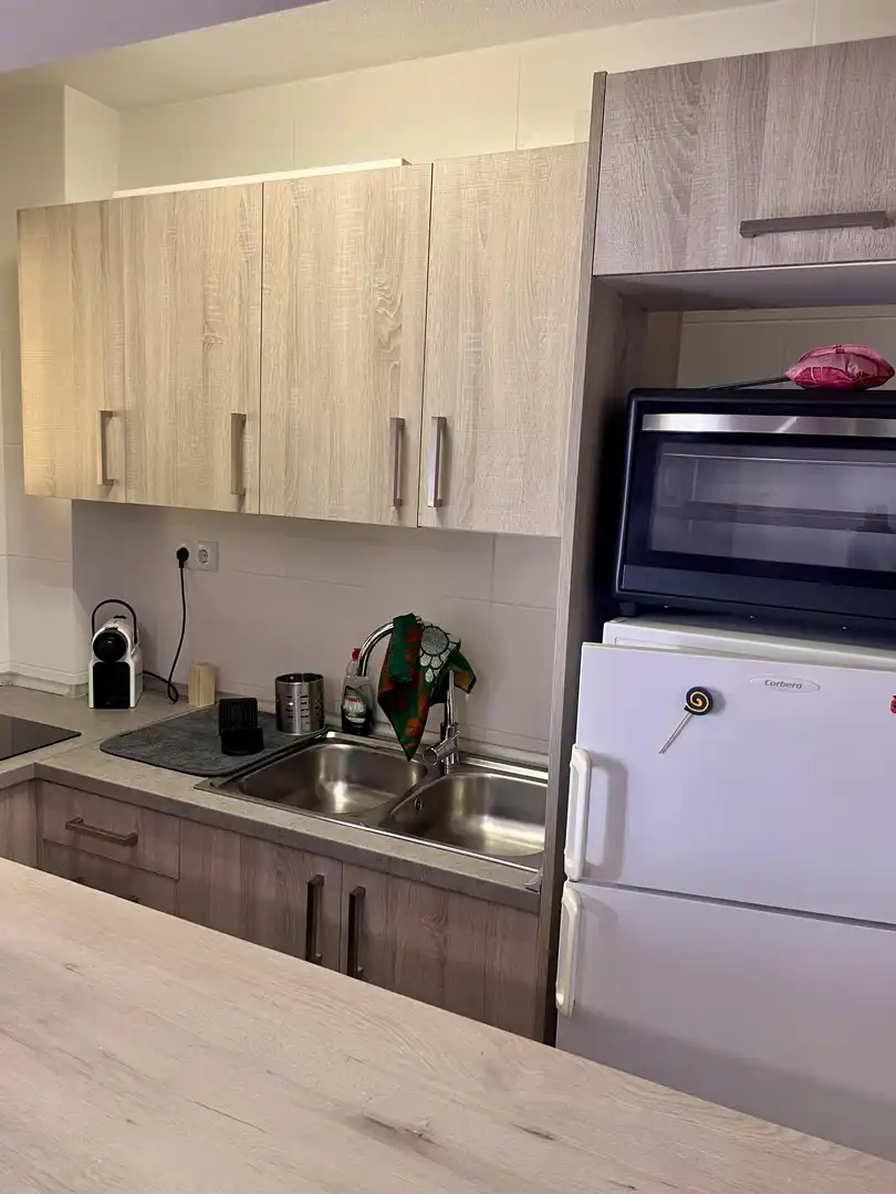 Apartments for rent in Carrer dels Replanells, 7, Pla de Maset - Cap de Salou Kitchen of Apartments for rent in Salou with Private garden, Terrace and Swimming Pool