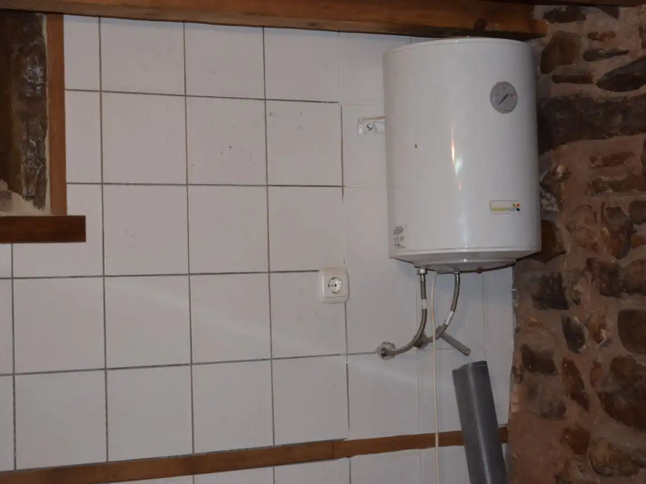 Baño de Piso en venta en Canales de la Sierra con Balcón