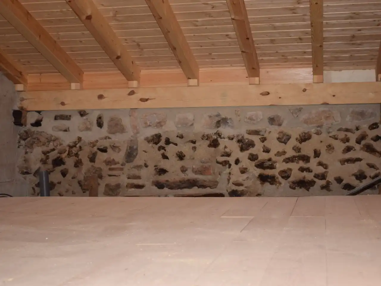 Piso en venta en Canales de la Sierra con Balcón