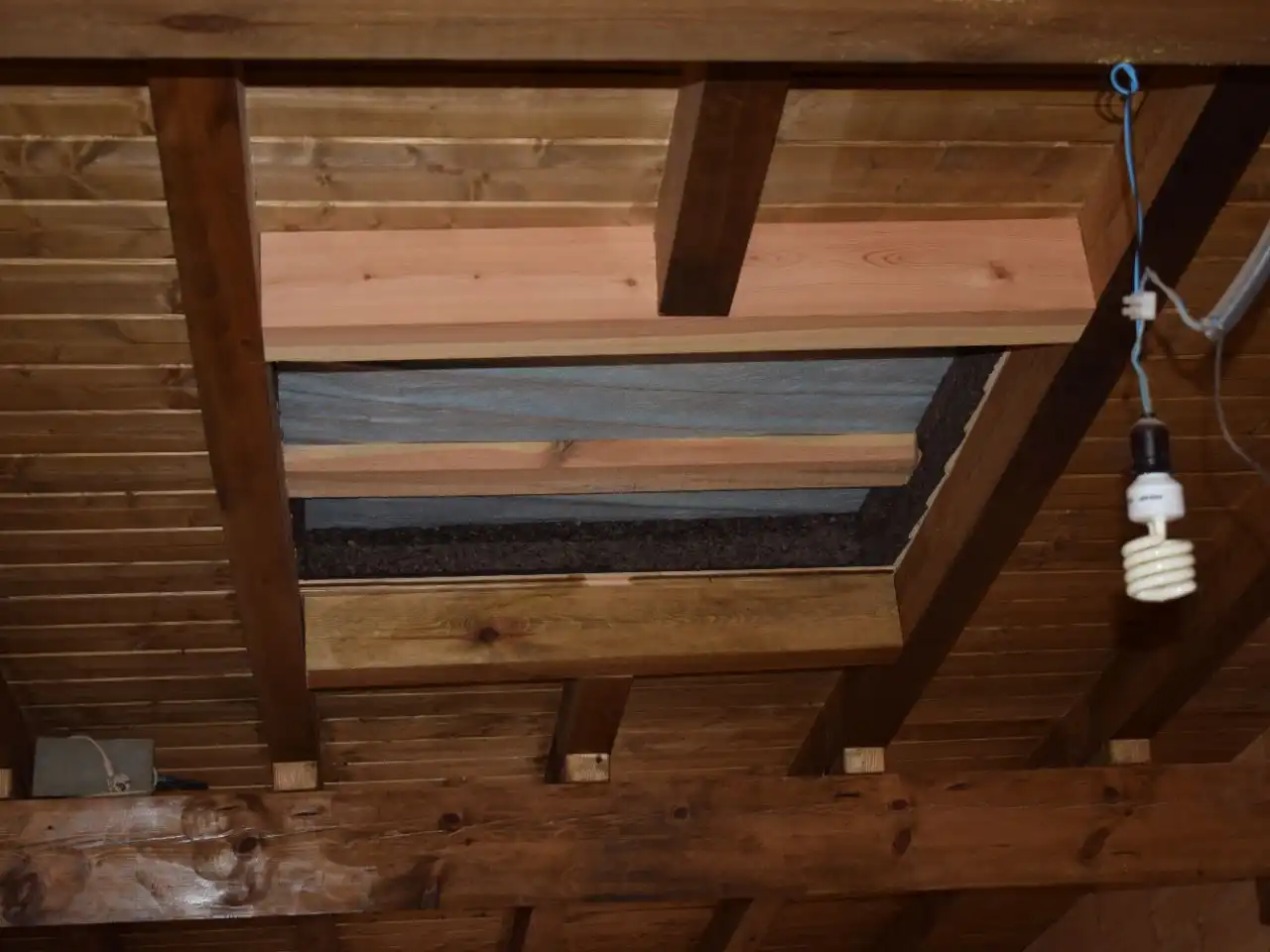 Piso en venta en Canales de la Sierra con Balcón