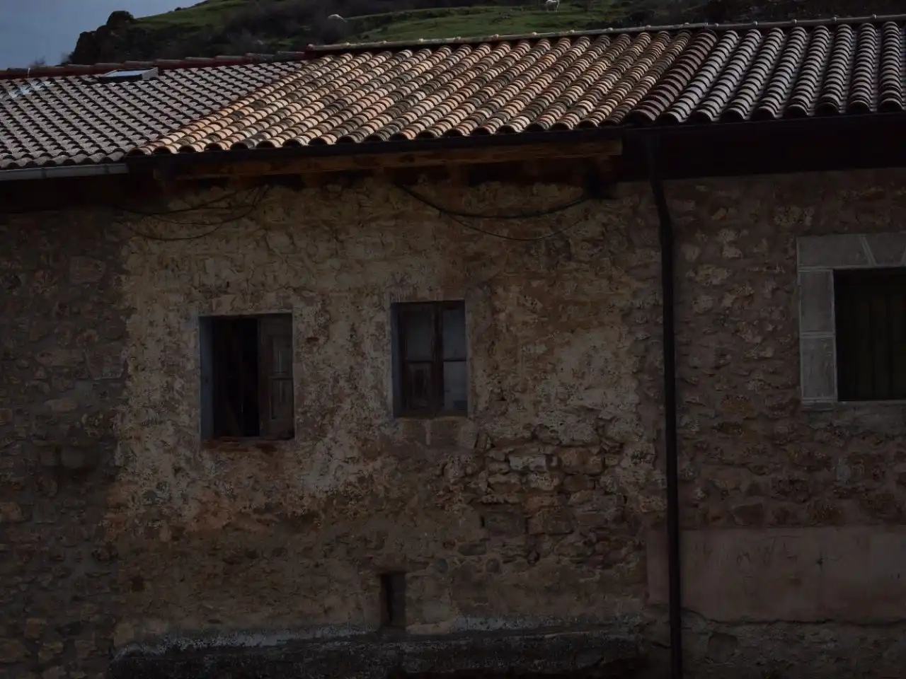 Vista exterior de Piso en venta en Canales de la Sierra con Balcón