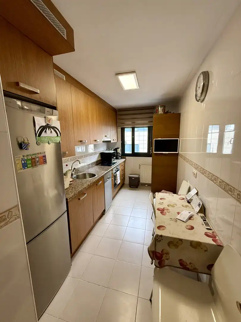 Piso en venta en Corvera de Asturias Cocina de Piso en venta en Corvera de Asturias con Calefacción, Parquet y Amueblado