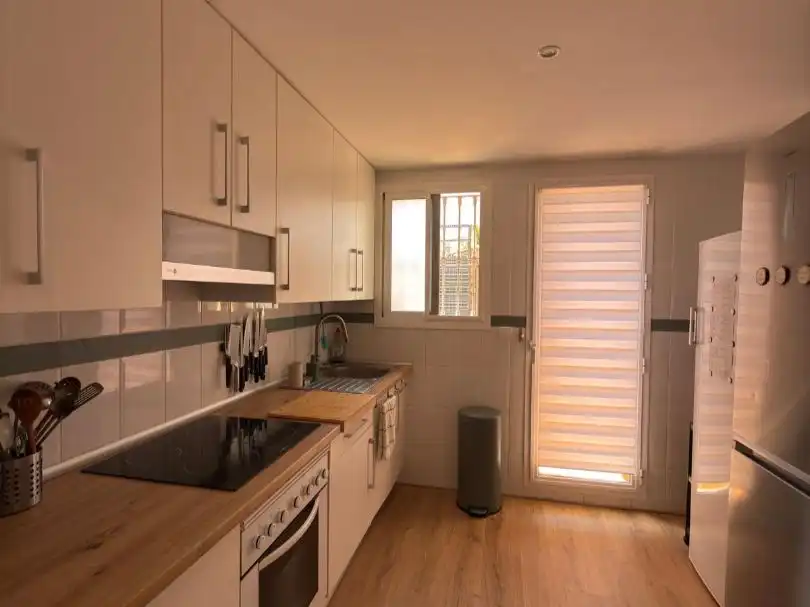 Piso en venta en Calle Doña Julia, 1, Doña Julia Golf Cocina de Piso en venta en Casares con Aire acondicionado, Terraza y Piscina