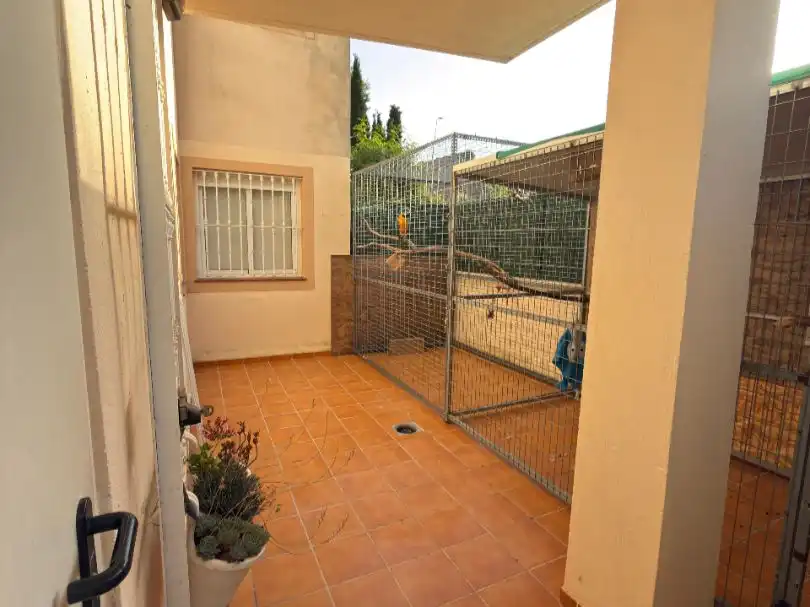 Piso en venta en Calle Doña Julia, 1, Doña Julia Golf Vista exterior de Piso en venta en Casares con Aire acondicionado, Terraza y Piscina