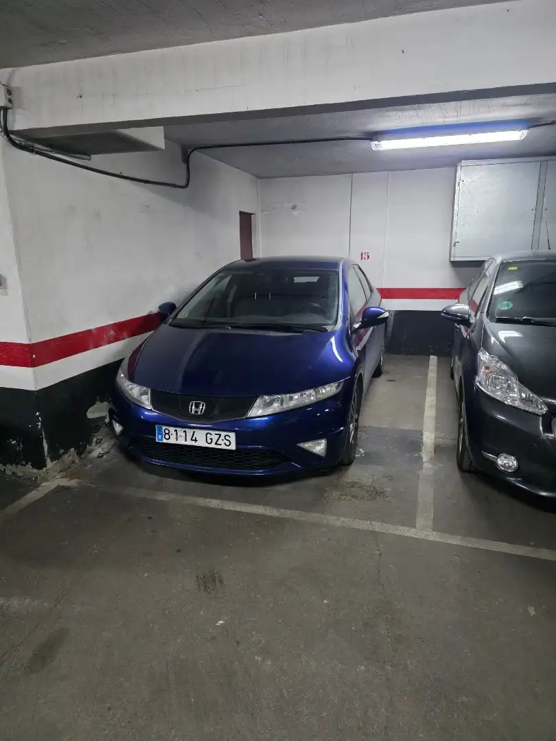 Parkplatz von Garage zur Miete in Madrid