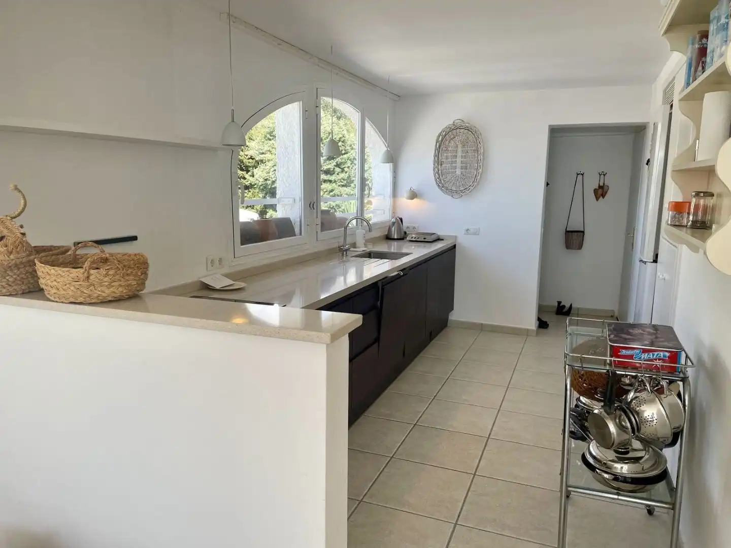 Cocina de Piso de alquiler en Benalmádena con Aire acondicionado, Terraza y Piscina