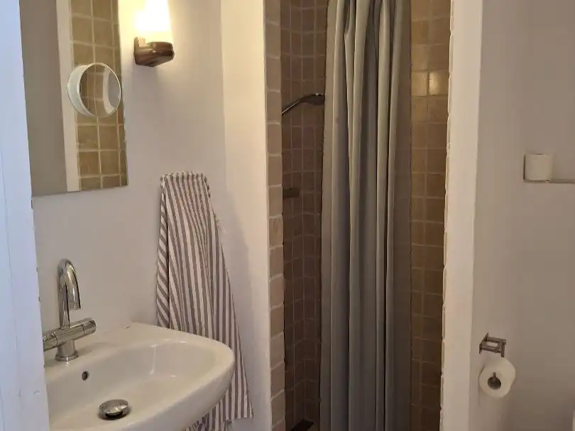 Baño de Piso de alquiler en Benalmádena con Aire acondicionado, Terraza y Piscina