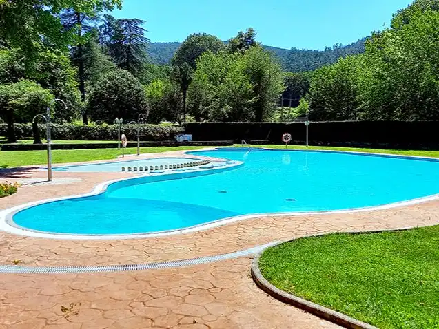 Dachboden zum Verkauf in Rúa Ramón Peinador, 38, Mondariz-Balneario Schwimmbecken von Dachboden zum Verkauf in Mondariz-Balneario mit Klimaanlage, Heizung und Parkett
