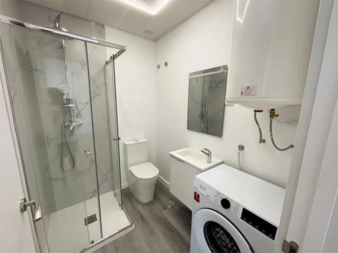 Wohnungen zur Miete in El Llano Badezimmer von Wohnungen zur Miete in Molina de Segura mit Privatgarten, Terrasse und Möbliert