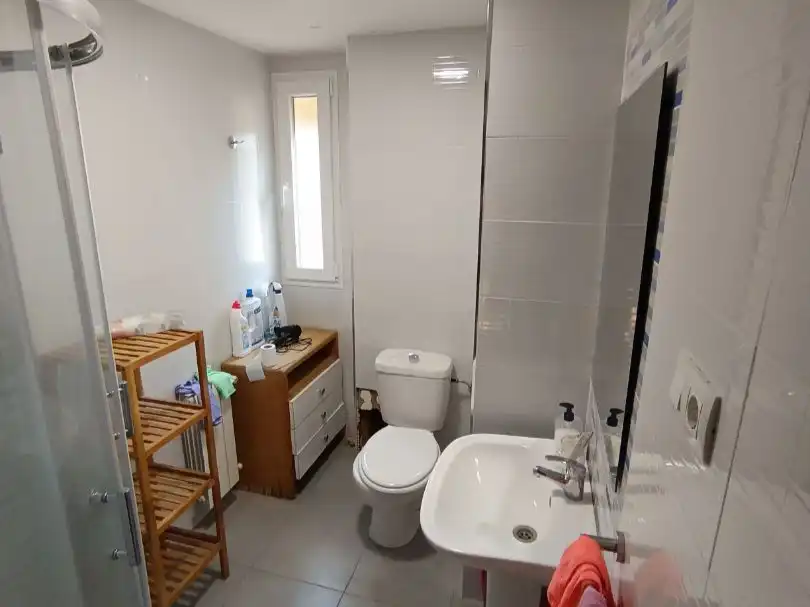 Baño de Piso de alquiler en Jaén con Aire acondicionado, Calefacción y Terraza