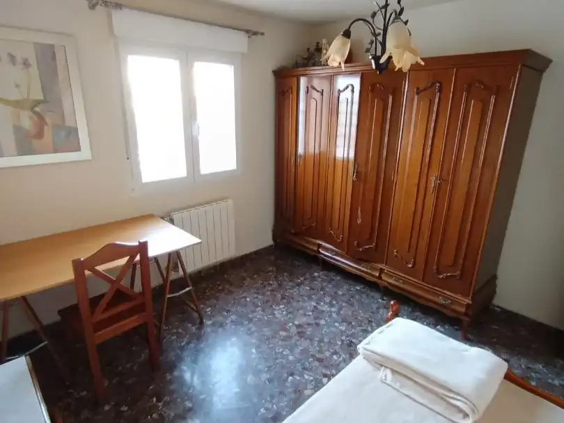 Habitación de Piso de alquiler en Jaén con Aire acondicionado, Calefacción y Terraza