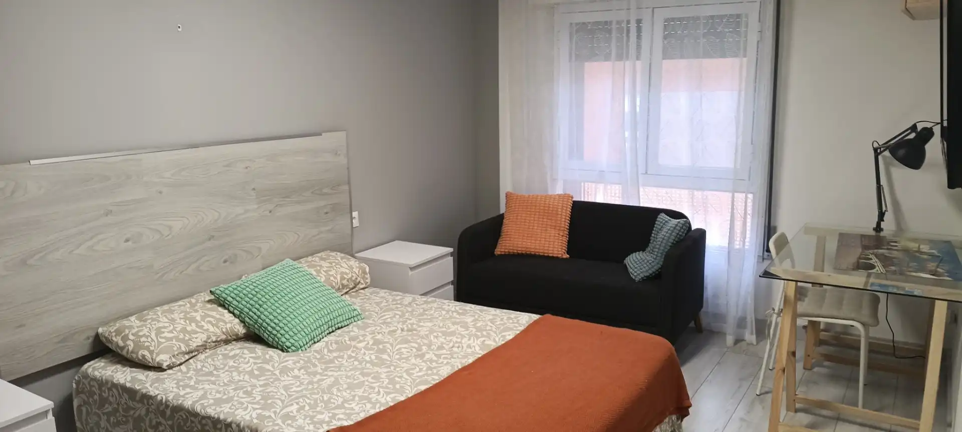 Habitació a Calle Progreso, 5, Ceares Dormitori de Pis per a compartir en Gijón amb Terrassa, Moblat i Forn