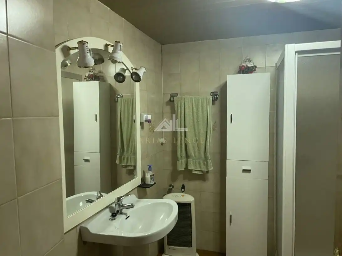 Houses for sale in Avenida de Lugo, 38, Taboada Bathroom of Houses for sale in Taboada with Private garden, Terrace and Storage room