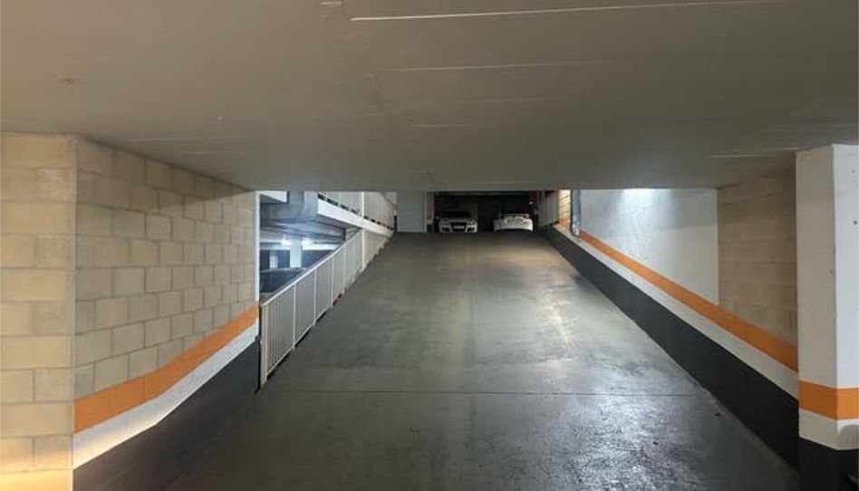 Garage for rent in Centro - Mendibil - Santiago, Irun - image 1 Photo 1 of Garage for rent in Centro - Mendibil - Santiago, Irun