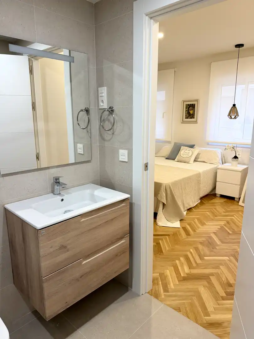 Flat for rent in Alameda de Colón, 34, Ensanche Centro - Puerto Bathroom of Flat for rent in Málaga Capital with Air Conditioner